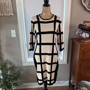 🆕 Maison Tara Black and Cream Grid Long Sleeve Sweater Dress